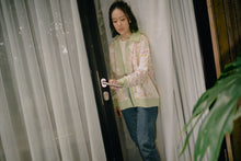 Load image into Gallery viewer, Emi Cardigan in Florets