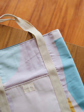 Load image into Gallery viewer, Momiji Tote in Pastel Blue