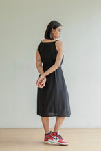 Load image into Gallery viewer, Sae Dress in Black
