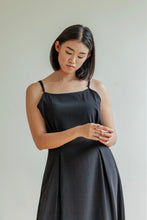 Load image into Gallery viewer, Sae Dress in Black
