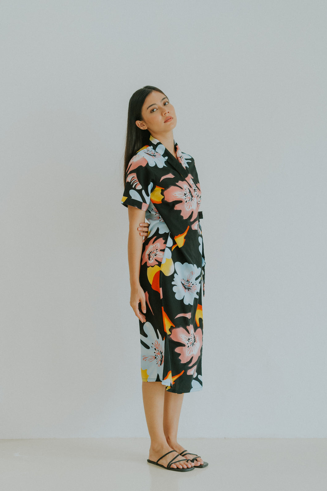 Yuzu Kimono Dress in Black Poppy