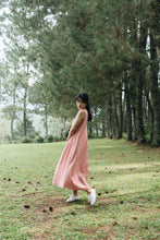 Load image into Gallery viewer, Sora Dress in Pink
