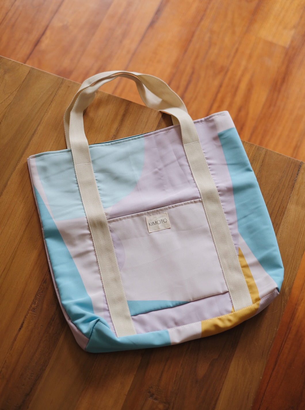 Momiji Tote in Pastel Blue